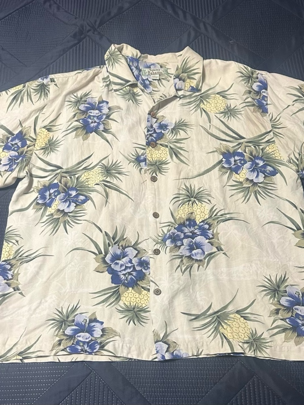 Tommy Bahama Mens Beige Tropical Floral Silk Camp Shirt Short Sleeve Button Down